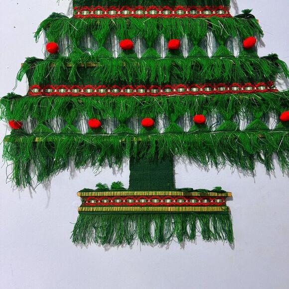 Vintage Macrame Christmas Tree Wall Hanging 40" X 28" Woven Pom Poms Tinsel Boho - Picture 3 of 5